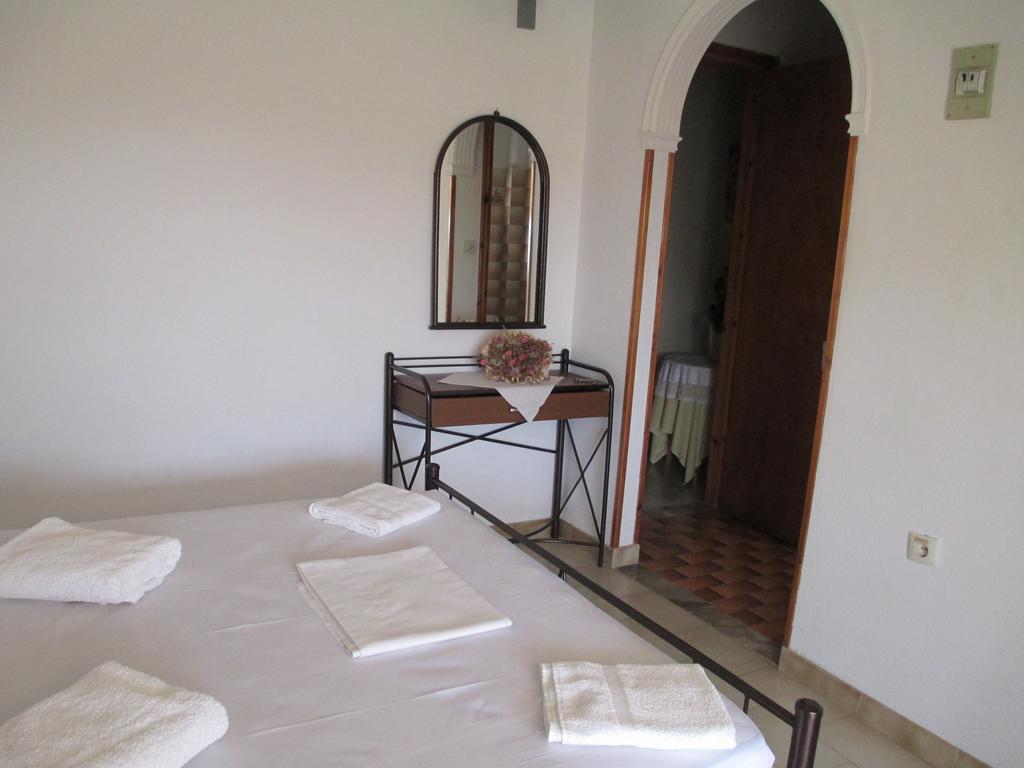 Nick House Hotel Plomari Exterior foto